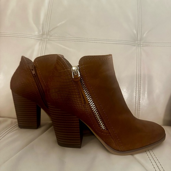 Call It Spring Vegan Leather Wedges (Women’s 7.5) - Picture 6 of 10